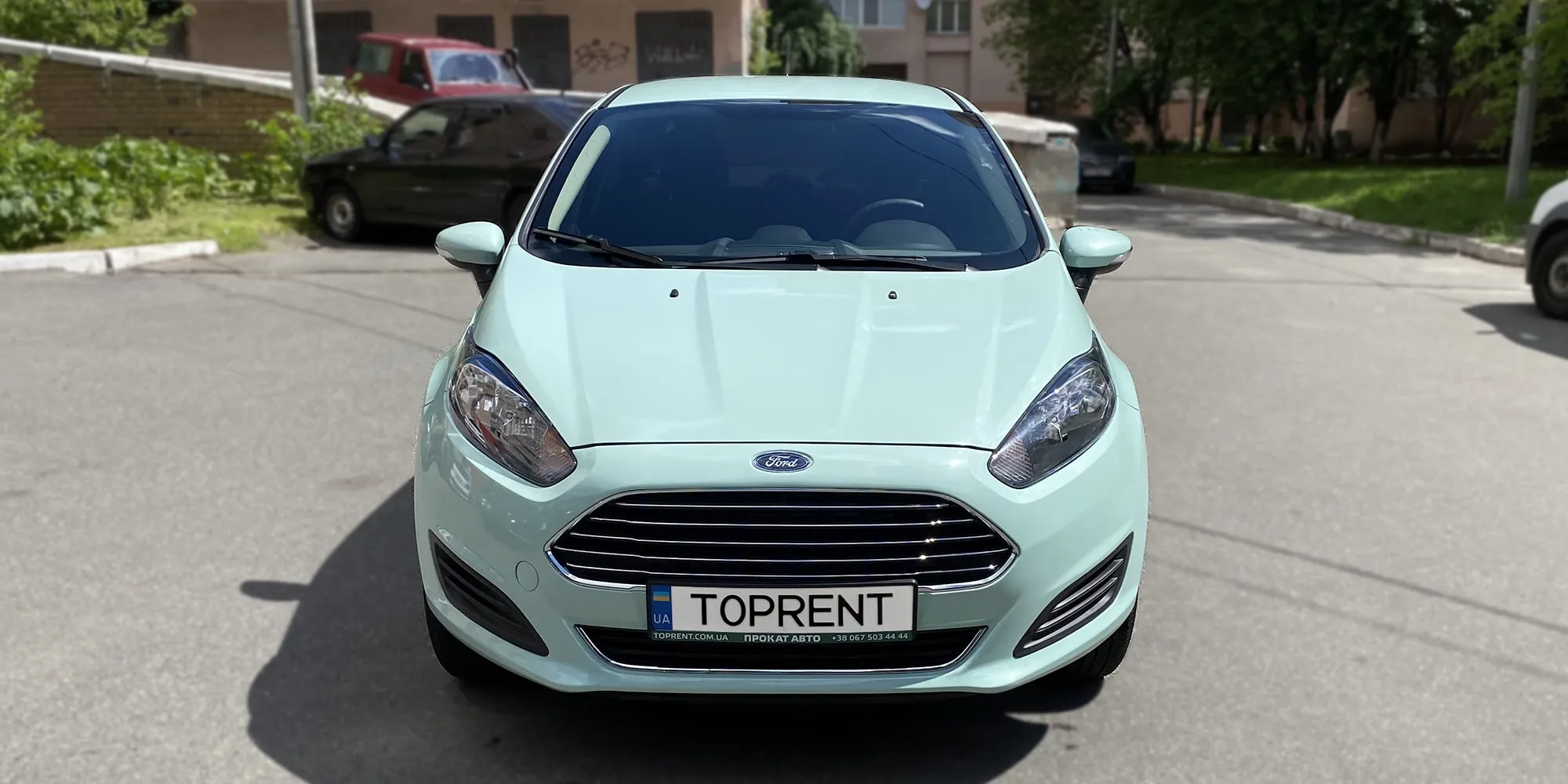 Rent a car Ford Fiesta sedan climate - photo 2 | TOPrent.ua