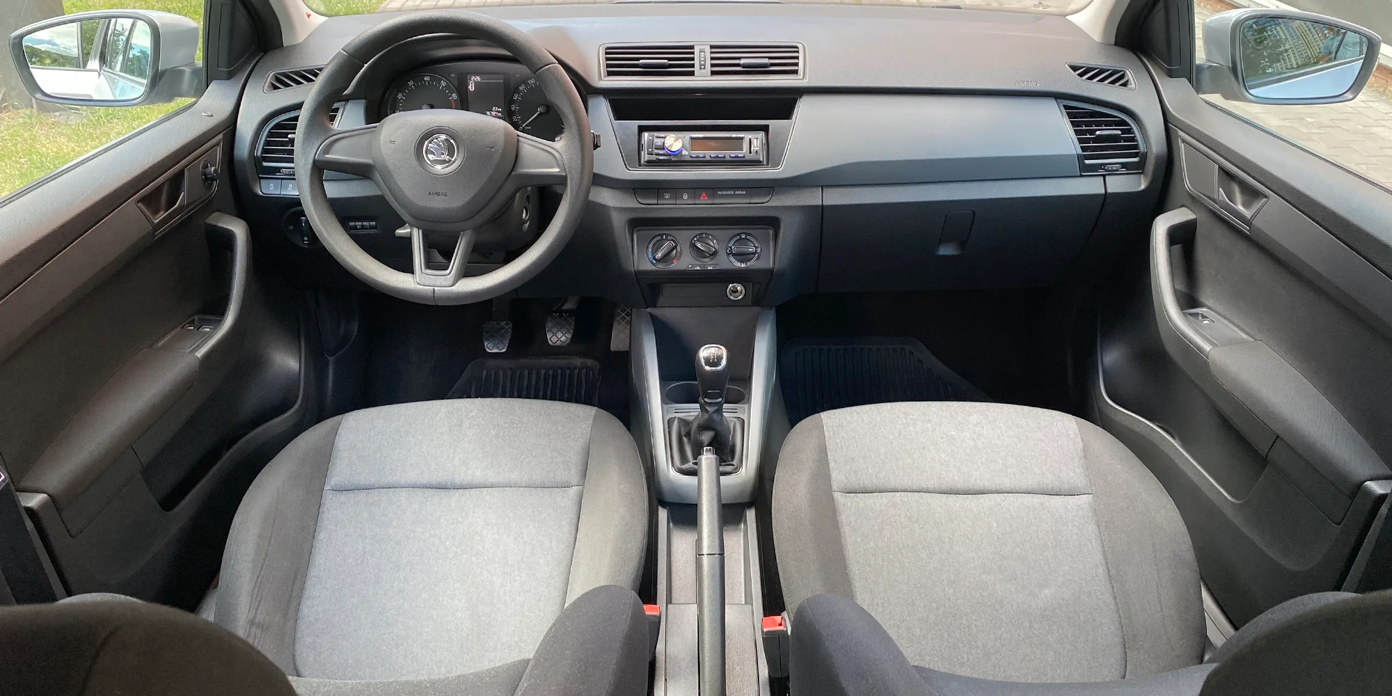 Прокат та оренда авто Skoda Fabia - фото 6 | TOPrent.ua