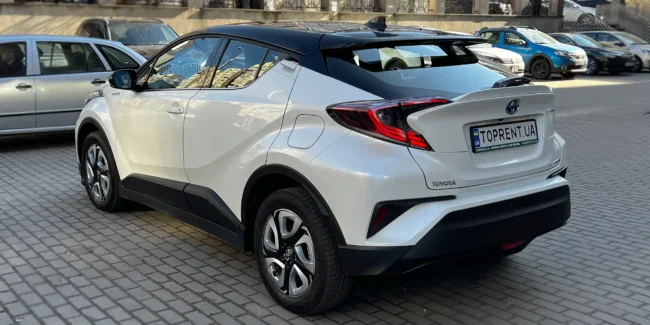 Rent a car Toyota CH-R ev - photo 4 | TOPrent.ua
